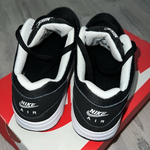 Air Max 1 🖤 - Picture 4 of 8